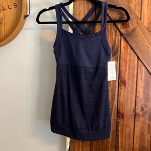 Athleta crunch and punch tank size extra extra small-Xxs